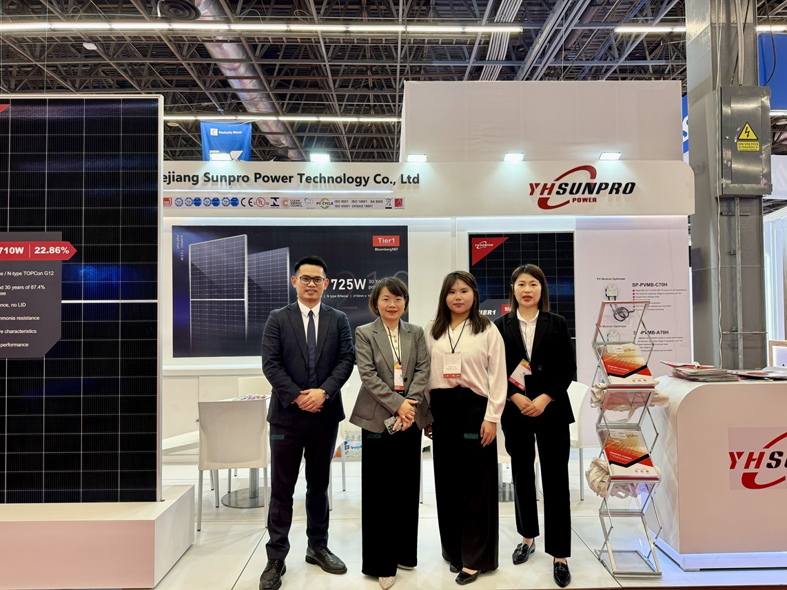 Konzentrieren Sie sich auf RE+ Mexiko, indem Sie einen neuen Energietrend in Nordamerika ausführen