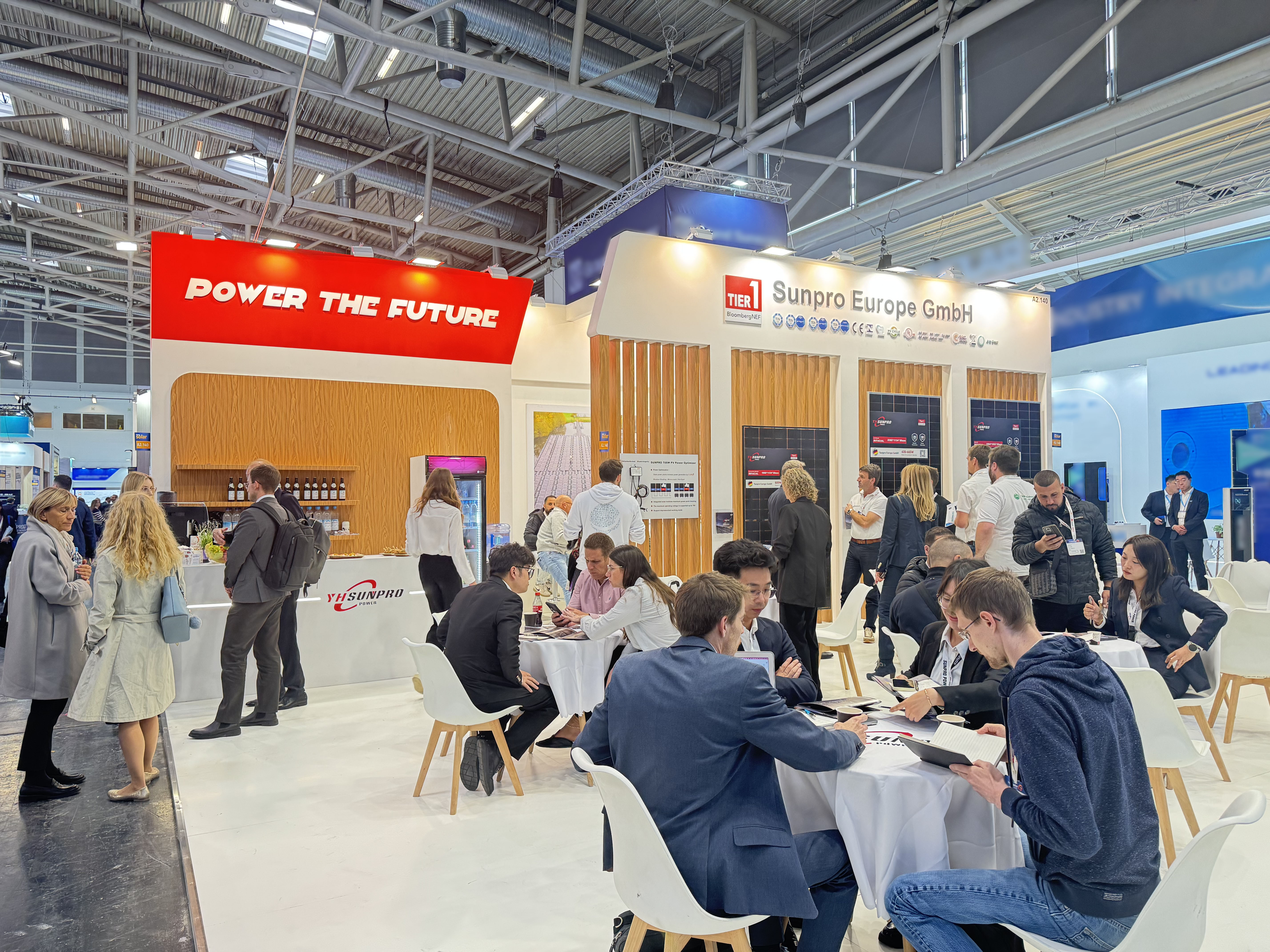 Erfolgreich abgeschlossen! SunPro Power scheint in Intersolar Europe und löste eine Welle intelligenter Energie aus
